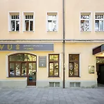 Servus By Homaris