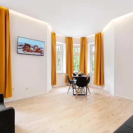 Servus By Homaris 3*