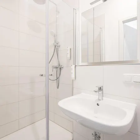 Servus By Homaris 3*