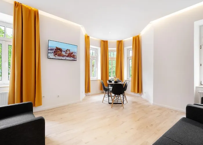 Servus By Homaris 3*