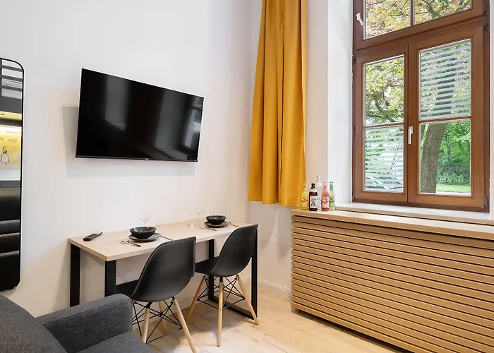 Servus By Homaris 3*